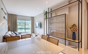 Apto 2Q moderno prox.da praia STL0702